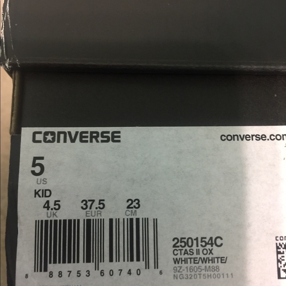 New in Box Converse Shoes 👟 - Picture 5 of 5
